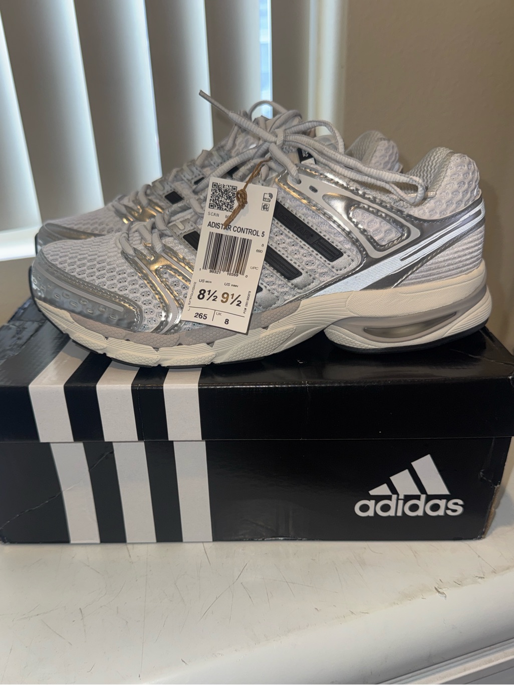 Brand New Adidas Adistar Control 5